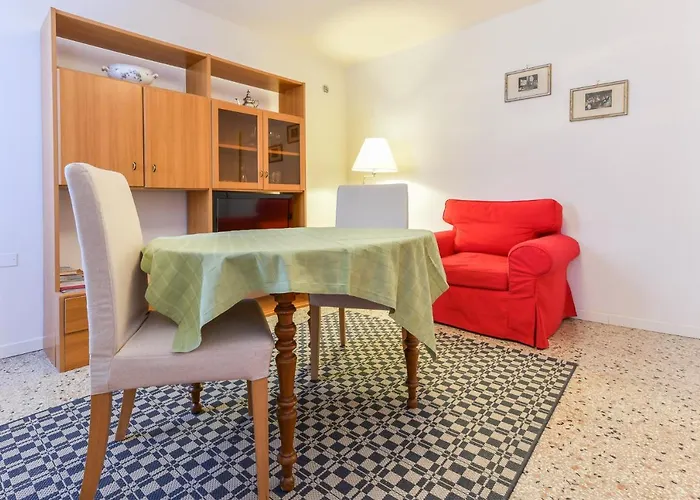 Mimosa Apartment